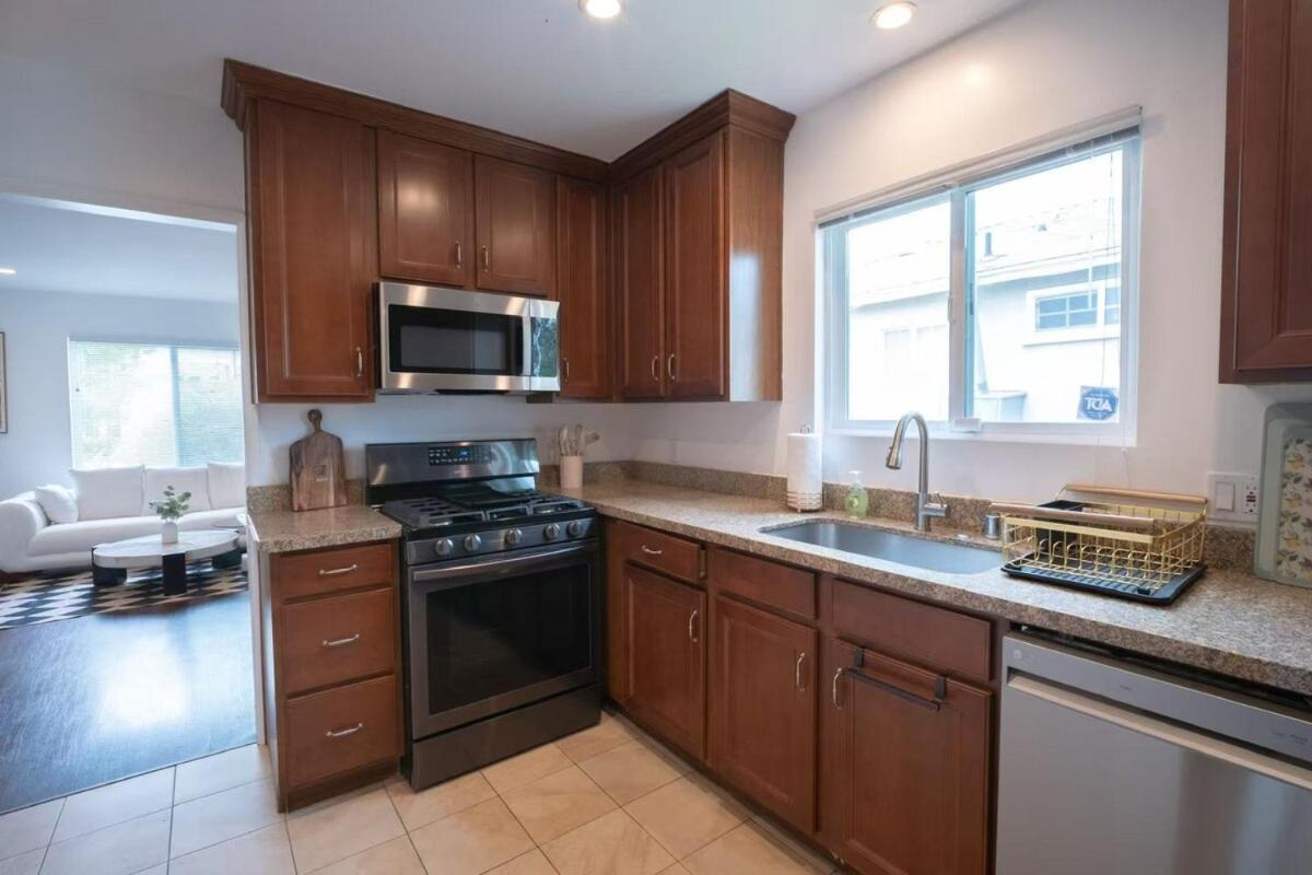 Modern Oasis Close To Ucla & Beverly Hills